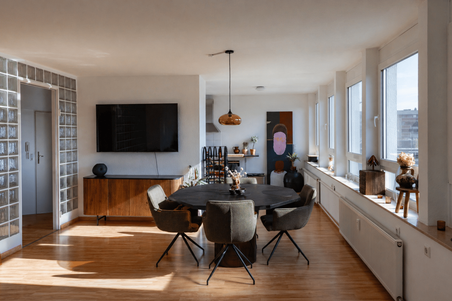 Möbliertes WG-Zimmer in WOHNGEMEINSCHAFT All inklusive Miete – Heilbronn – Vorschaubild 2