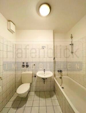 Lichtdurchflutete 2,5-Zimmer-Terrassenwohnung mit Tiefgaragenstellplatz-frei verfügbar – 22045 Hamburg – Vorschaubild 7