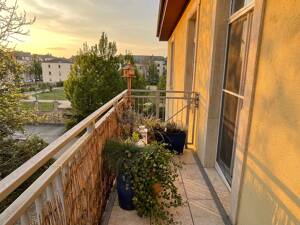 Erstbezug nach Sanierung! Familienfreundlicher Grundriss und tolle Lage!