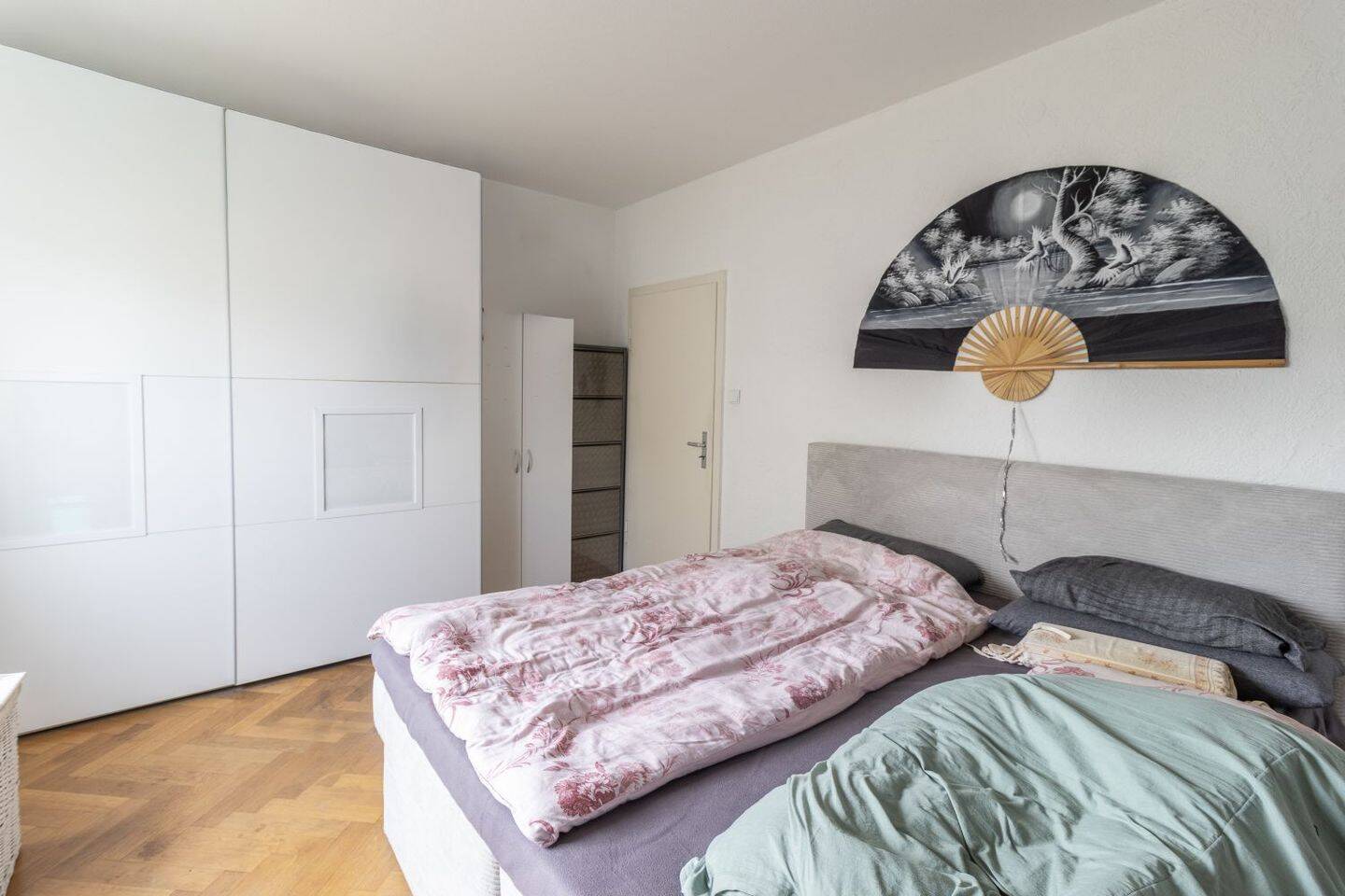 **Großzügiges Zweifamilienhaus mit Doppelgarage in attraktiver, familienfreundlicher Wohnlage** – Göppingen – Vorschaubild 7
