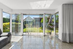 Architektur trifft Lebensqualität - modernes Familienparadies mit Garten, Gästehaus & Stil – 12683 Berlin – Vorschaubild 3