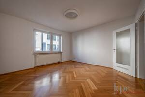 Glockenbach! Renovierte 2-3 Zi. Wohnung mit gr. Südbalkon zum Innenhof! Ruhig und sonnig! – 80337 München – Vorschaubild 5