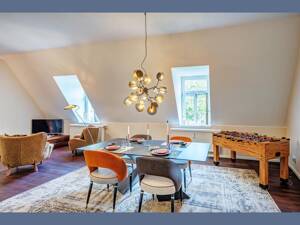 Möbliert: Individuelle Maisonettewohnung an der Theresienwiese