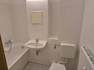 Freie 1Raumwohnung im 2. Obergeschoss mit EBK – 4349 Leipzig – Vorschaubild 4
