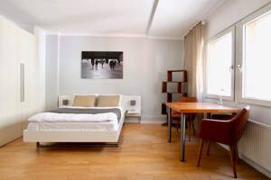 Stilvoll möbliertes Apartment im Herzen von Köln – 50672 Köln – Vorschaubild 3