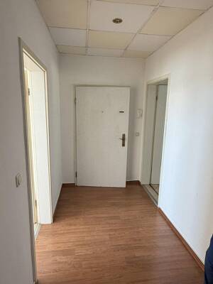 Neu sanierte stilvolle 1 Raum Wohnung in zentraler Lage Johannesvorstadt – Josef-Ries-Straße 83, 99086 Erfurt – Vorschaubild 6
