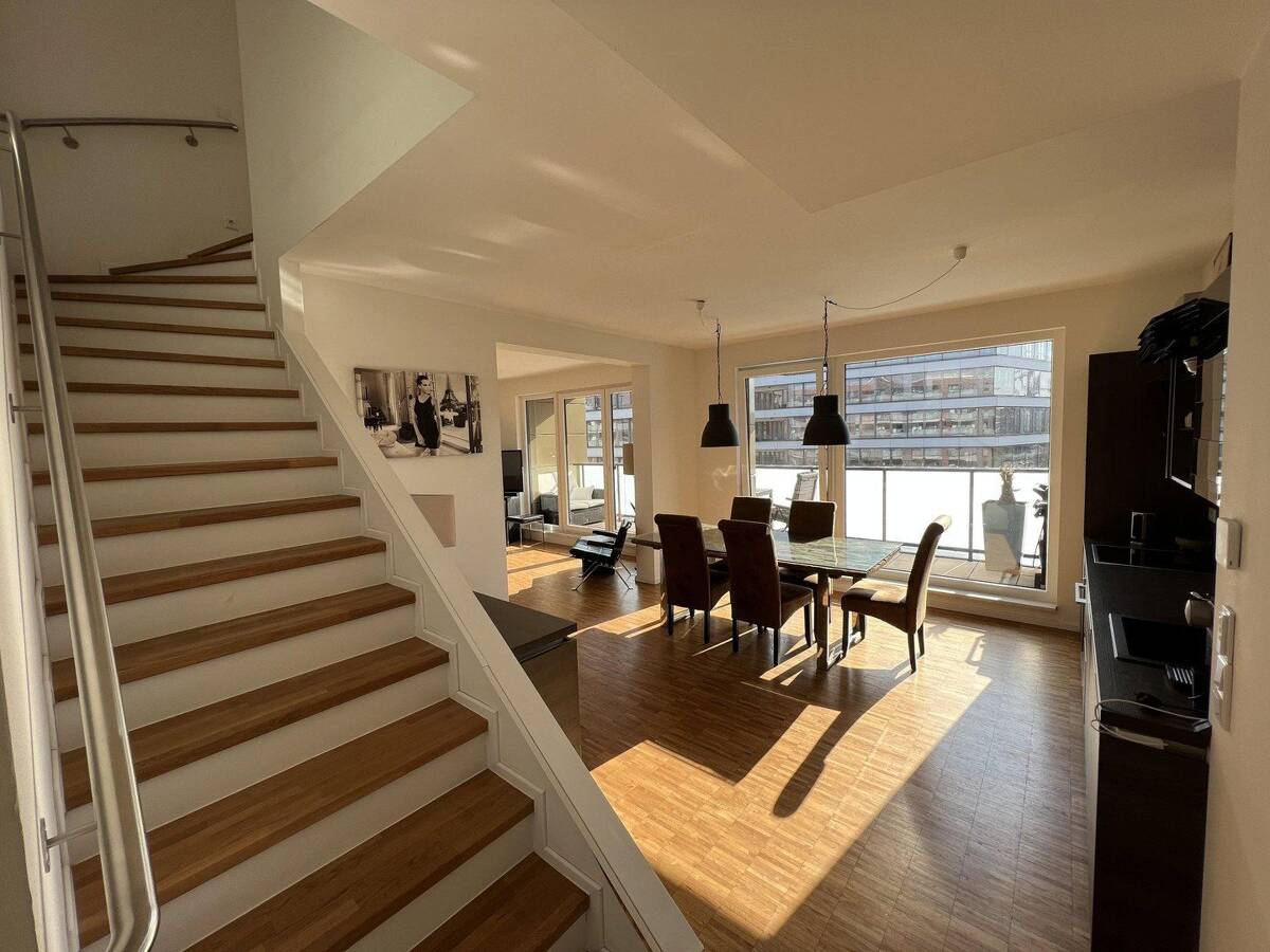Helle, moderne City Maisonette Wohnung am Kanal – 20097 Hamburg – Bild 1 von 9