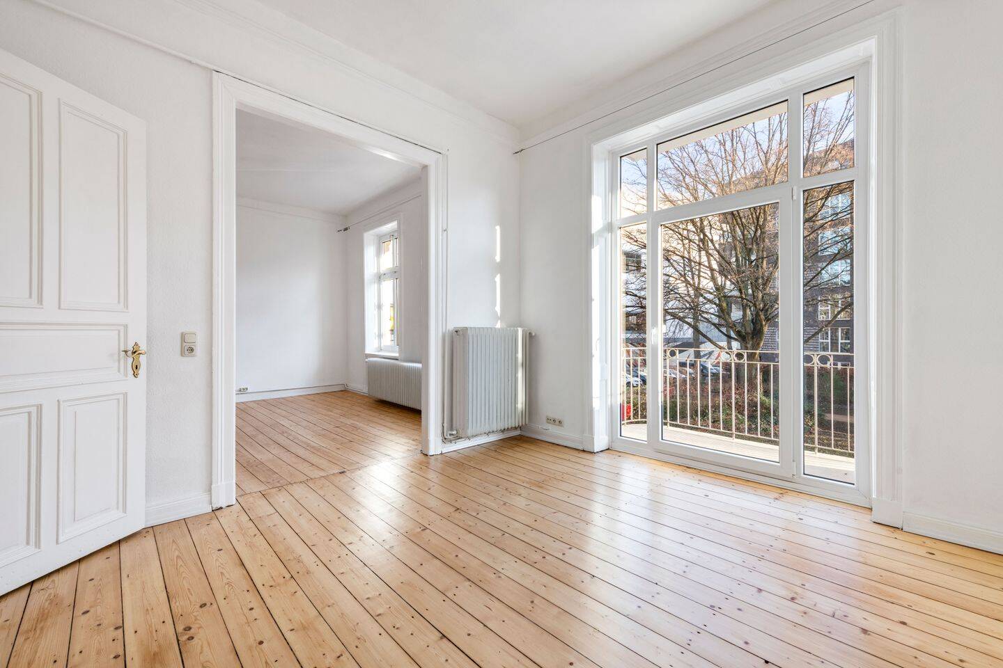 Stilvolle Altbauwohnung in Altona mit hohen Decken, Dielenboden und Balkon – Hamburg – Vorschaubild 3