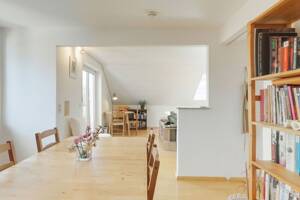 BRUMANI | Attraktive 3-Zimmer-Wohnung mit Homeoffice, Balkon und zwei Stellplätzen in Freiburg – 79114 Freiburg im Breisgau – Vorschaubild 4