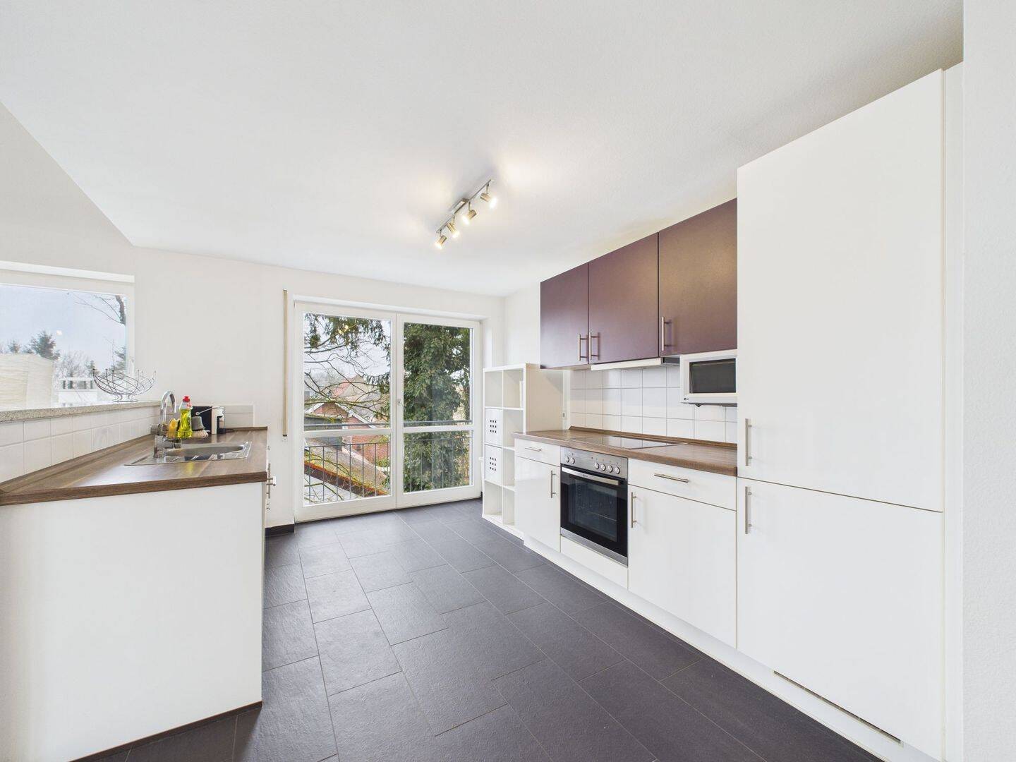 Exklusive Maisonette mit Galerie, 2 Balkonen, Donau Nähe & 2 TG Stellplätzen in Ulm Gögglingen – Ulm – Vorschaubild 4