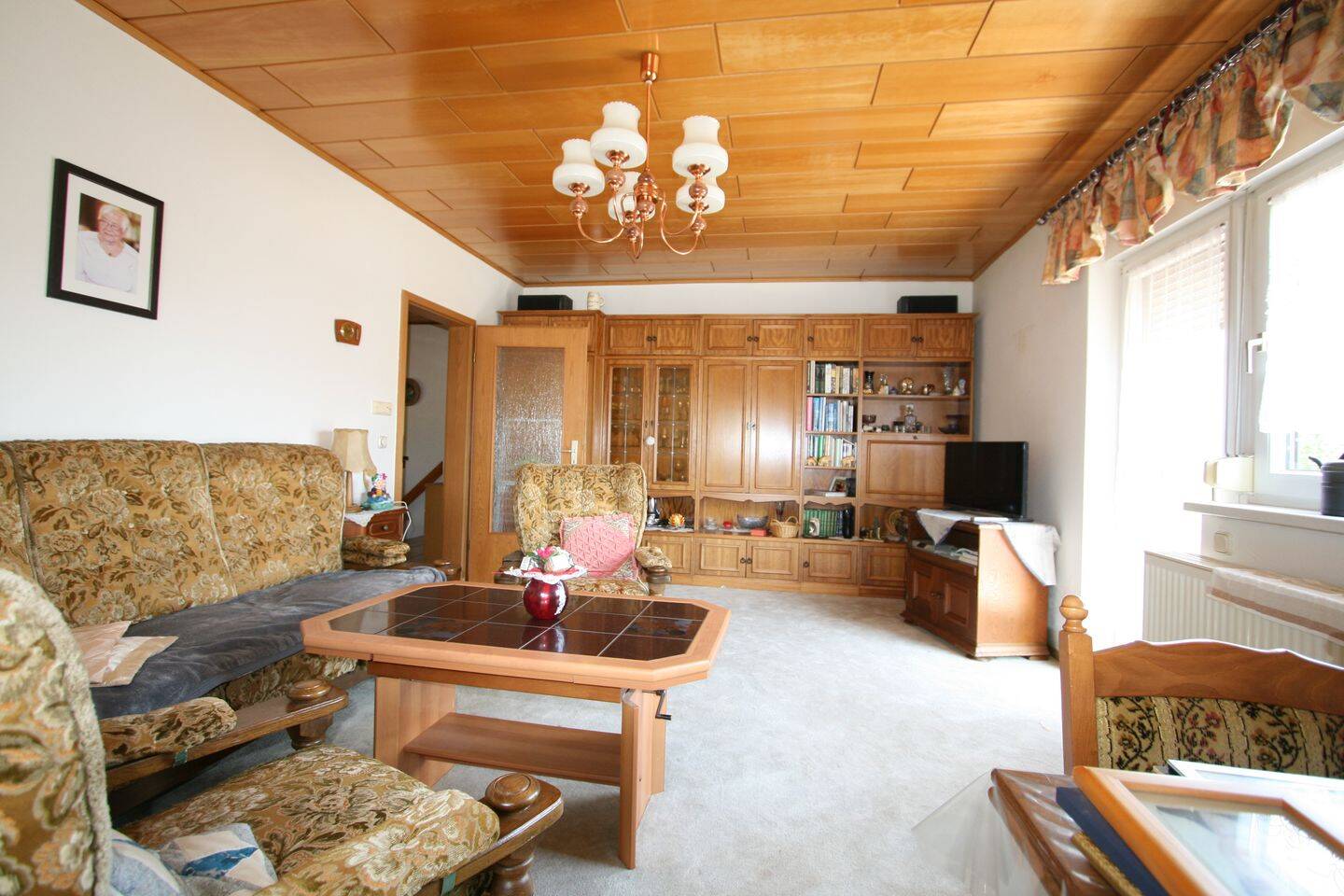 Einfamilienhaus mit herrlicher Aussicht in begehrter Wohnlage von Herpf – Meiningen – Vorschaubild 4