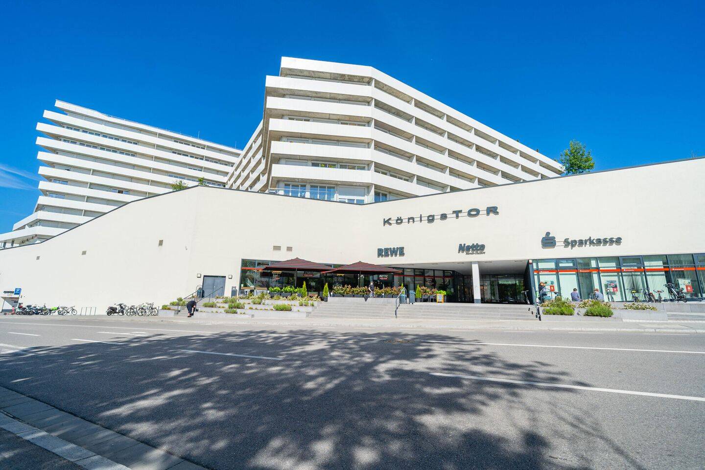 Modern ausgestattetes Apartment mit Balkon