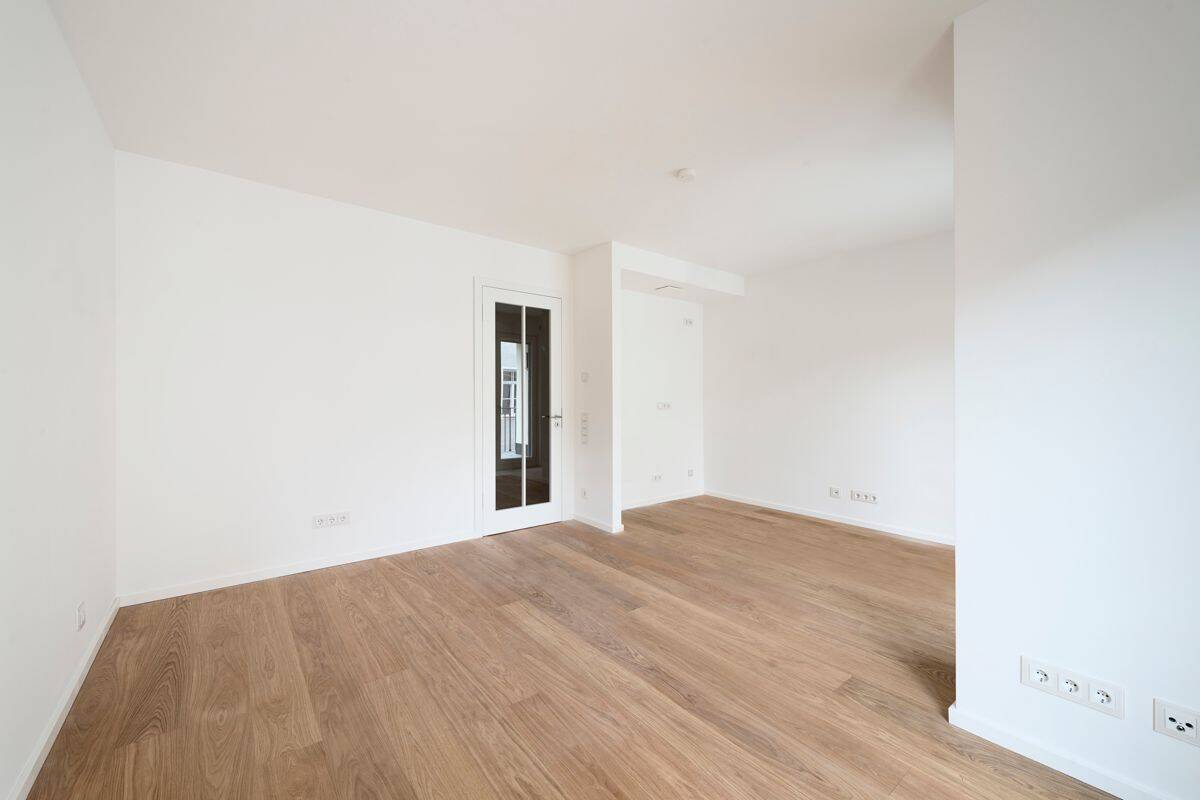 Neuwertiges City-Apartment in exklusiver Lage mit Balkon & Einbauküche – München – Vorschaubild 4