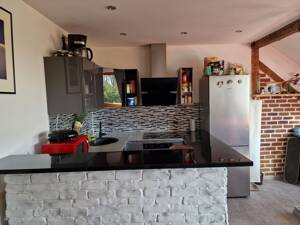 Lebendiges Wohnen in Leipzig: 3-Zimmer-Dachgeschosswohnung mit gehobener Ausstattung