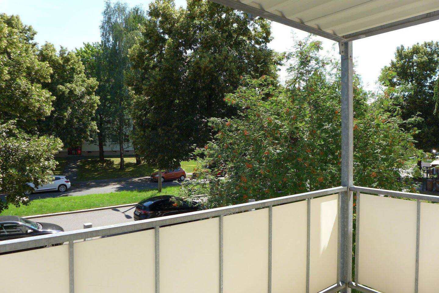 Erstbezug nach Renovierung +++ 3-Zimmer-Wohnung mit Balkon 1. OG – Chemnitz – Vorschaubild 3