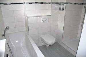 3 Zimmer-Wohnung vom Feinsten! Max. 2 Personen! – 65929 Frankfurt am Main – Vorschaubild 5