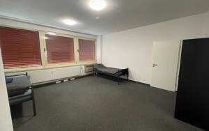 WG Zimmer in Stuttgart - günstig und flexibel für Wohnen auf Zeit mieten – 70327 Stuttgart – Vorschaubild 2