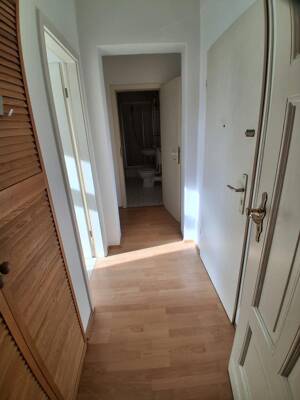 Sehr schöne 2-R -Wohnung im 1.OG.ca.43,00m² mit EBK.in MD -Sudenburg zu vermieten ! – 39112 Magdeburg – Vorschaubild 4