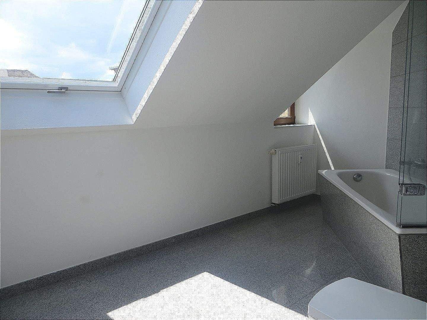 Moderne, sehr gemütliche 1-Raumwohnung mit großer Küche und Tageslichtbad – Chemnitz – Vorschaubild 6