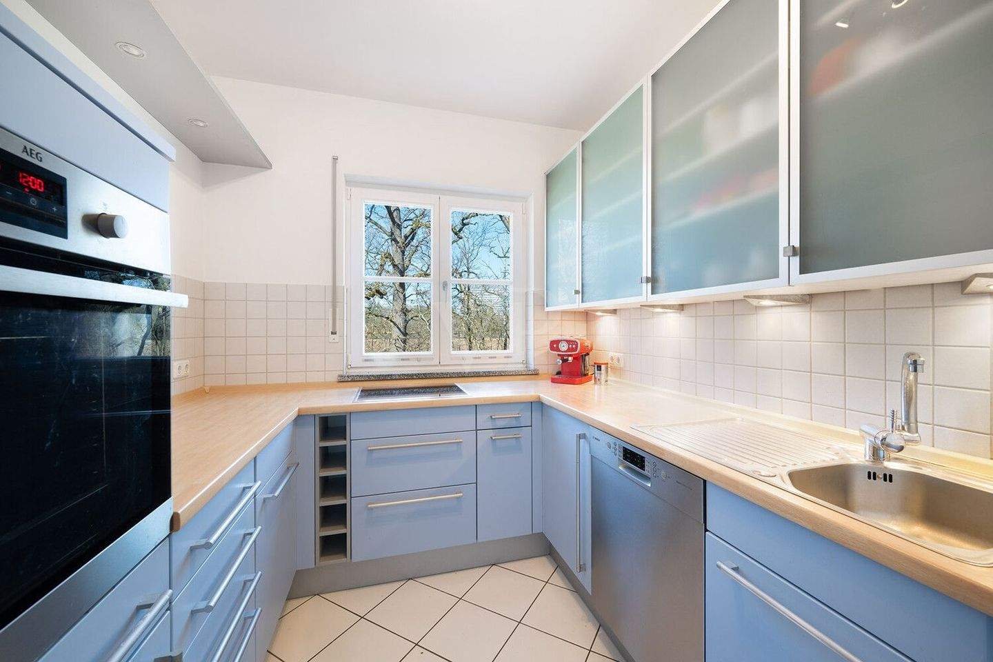 Gepflegte Drei-Zimmer Wohnung in absolut ruhiger Lage in Alt-Solln – München – Vorschaubild 9