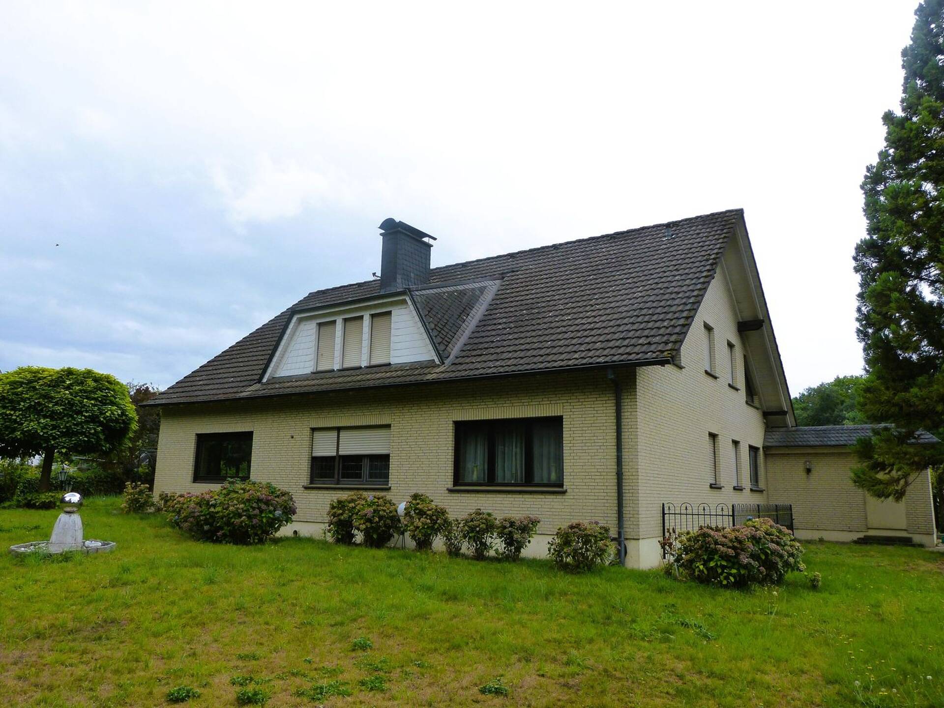 Haus in 58708 Menden mit 217 m² kaufen