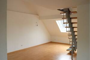 Hier wohnt man gerne! Maisonette-Dachgeschosswohnung mit stabilen Mieteinnahmen für Kapitalanleger! – 45327 Essen – Vorschaubild 8