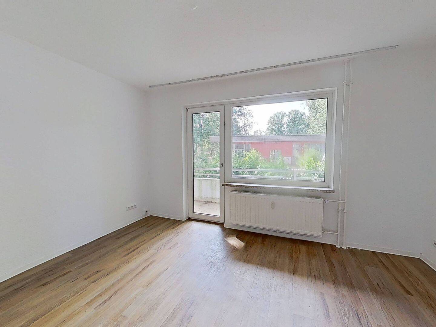 Gut geschnittene 3-Zimmer-Wohnung mit EBK und BALKON