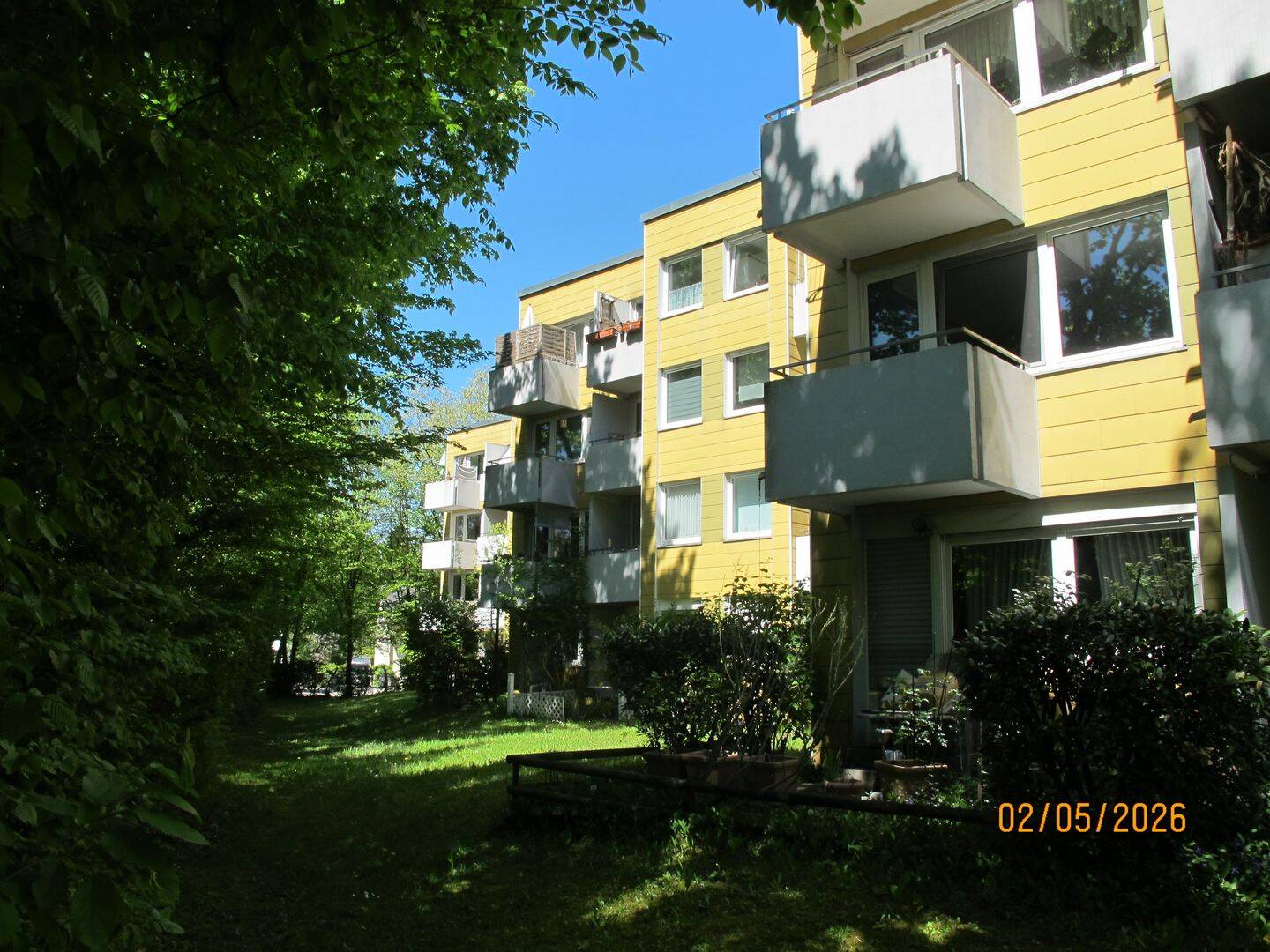 Ausgezeichnet geschnittene 2 Zimmer Wohnung mit Balkon
