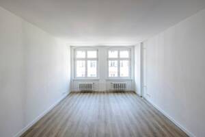 Altbauträume im Wrangelkiez | Bezugsfreie 2-Zimmer-Wohnung, lichtdurchflutet mit Balkon! – 10999 Berlin – Vorschaubild 4