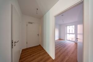 Neubauwohnung mit Fußbodenheizung im Erstbezug / WBS 180 erforderlich – 13599 Berlin – Vorschaubild 7