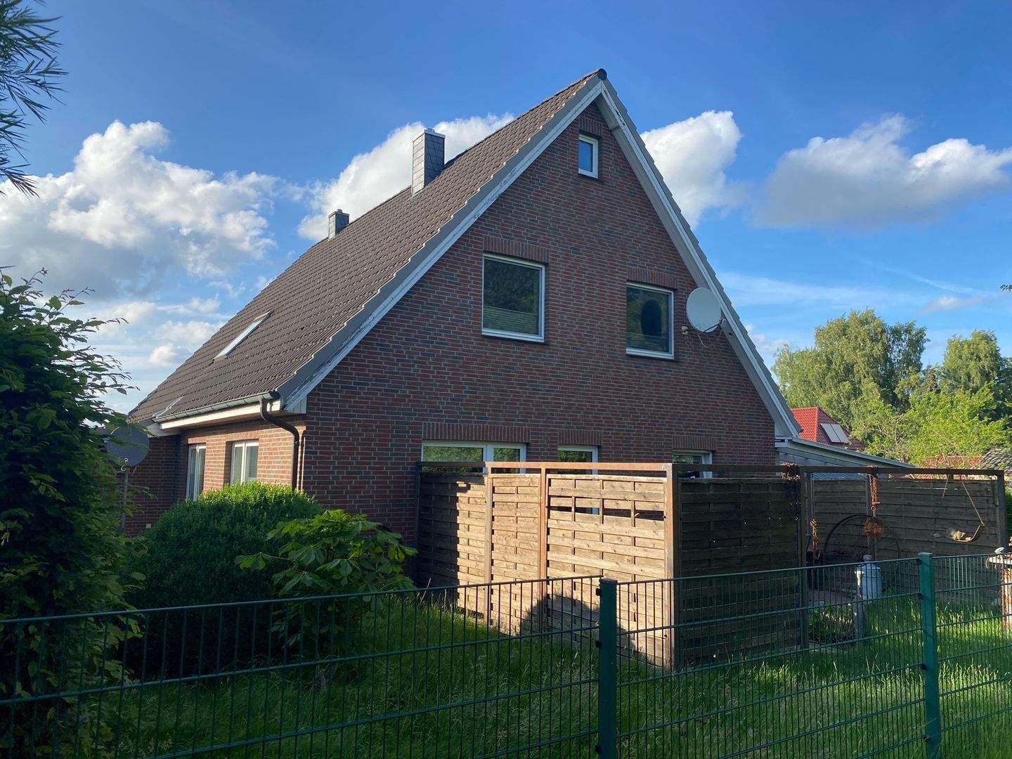Gepflegtes Zweifamilienhaus in zweiter Reihe mit vielen Nutzungsmöglichkeiten – Seedorf – Vorschaubild 8