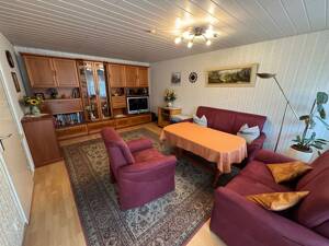 Sofort beziehbare 3 - Zimmerwohnung mit EBK, Balkon und Stellplatz in Stuttgart - Münster