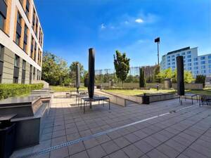 Bezugsfrei: Möbliertes City-Apartment / Vacant furnished city centre flat on the S-Bahn ring line – 13357 Berlin – Vorschaubild 8