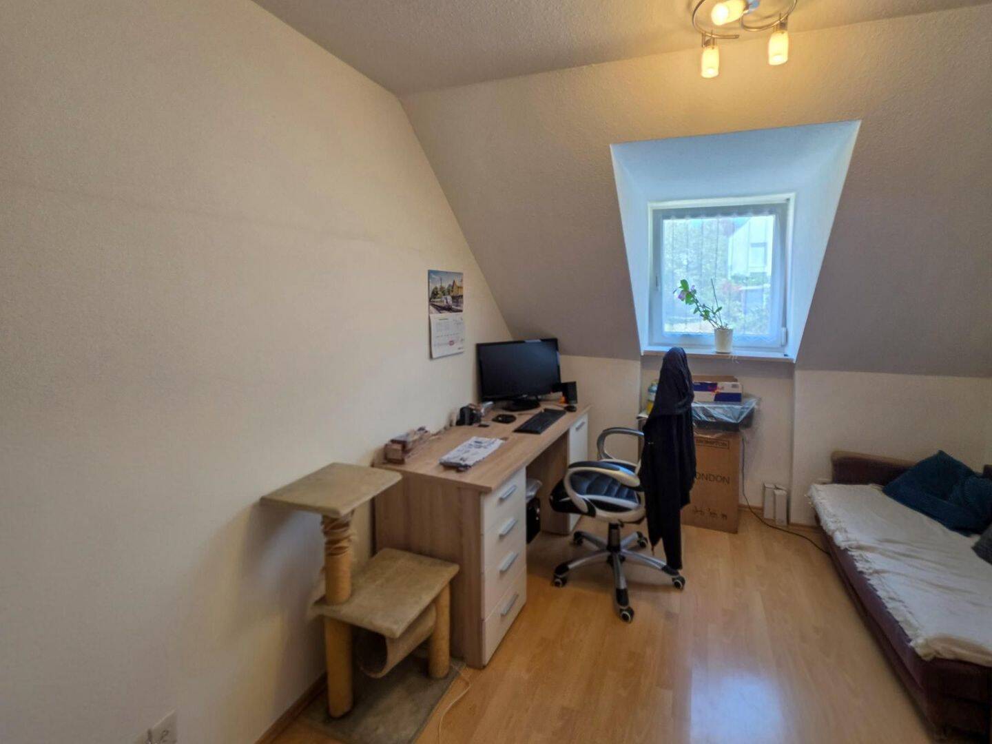 Stilvolle 4-Zimmer-Maisonette mit Galerie und zwei Balkonen in begehrter Lage in Augsburg-Göggingen – Augsburg – Vorschaubild 8