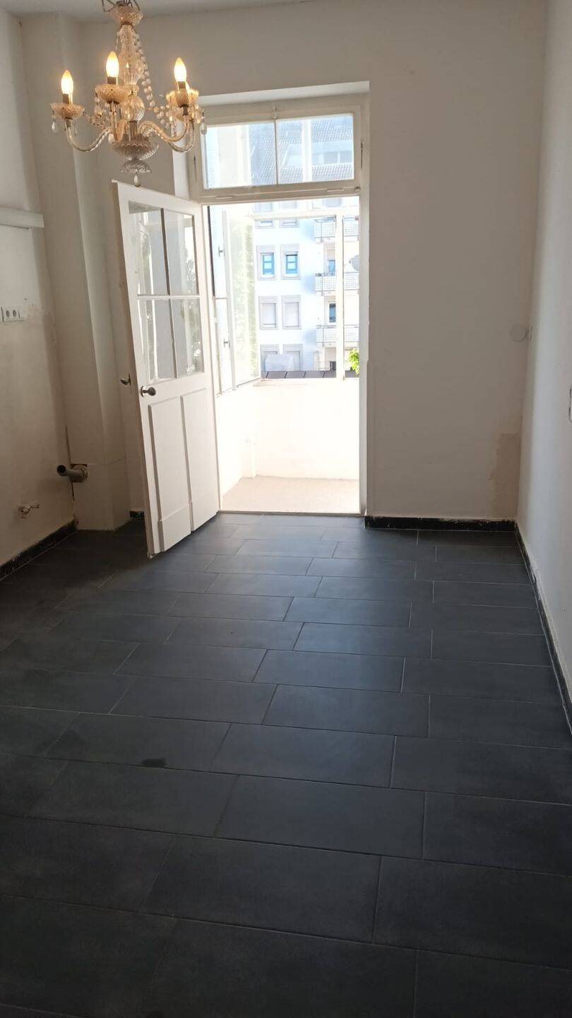 Erstbezug nach Sanierung: Charmante teilmöblierte 2,5-Zimmer-Wohnung in der Karlsruher Südstadt – Karlsruhe – Vorschaubild 4