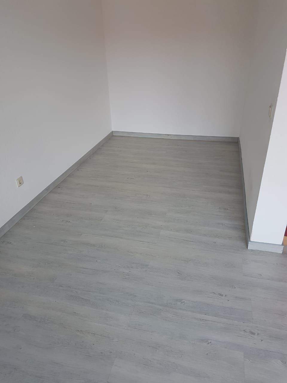 1 Zi Apartement mit Bad im DG Ap 26 – Jena – Vorschaubild 3