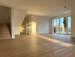 2-Zimmer - lichtdurchflutete Terrassenwohnung über 2-Etagen