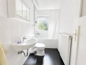 Sofort bezugsfertig - 2-Zimmer-Wohnung mit Südwest-Balkon in Wiesbaden-Biebrich – 65203 Wiesbaden – Vorschaubild 9