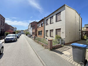 Lübeck St. Lorenz Nord - 3-Zimmer Stadthaus mit kleinem Garten und Nebengebäude - Sanierungsobjekt
