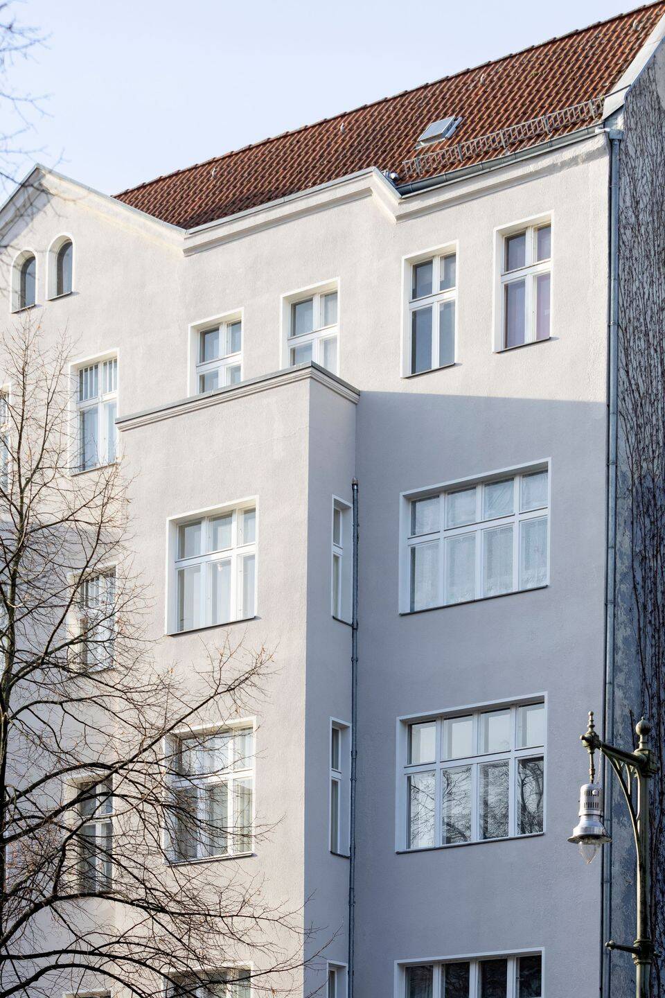 Attraktive 2-Zimmer-Wohnung als Investition nahe dem Lietzensee in einem schönen Altbau! (vermietet) – Berlin – Bild 1 von 9