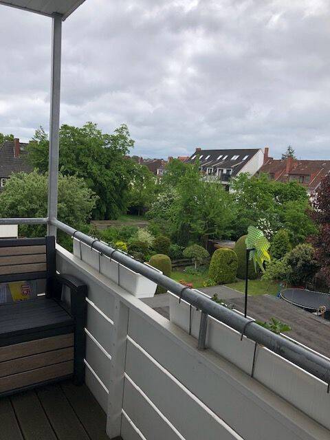 Mehrfamilienhaus mit Bürofläche ,Lagerfläche und Garagen zu verkaufen – Bremen – Vorschaubild 9