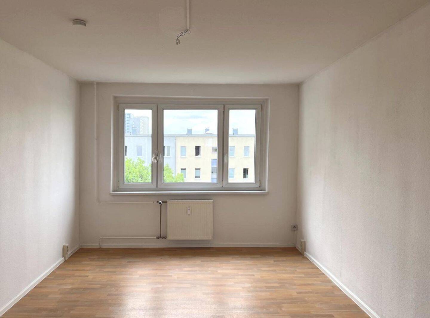 Charmante Wohnung - sofort bezugsbereit. – Erfurt – Vorschaubild 2