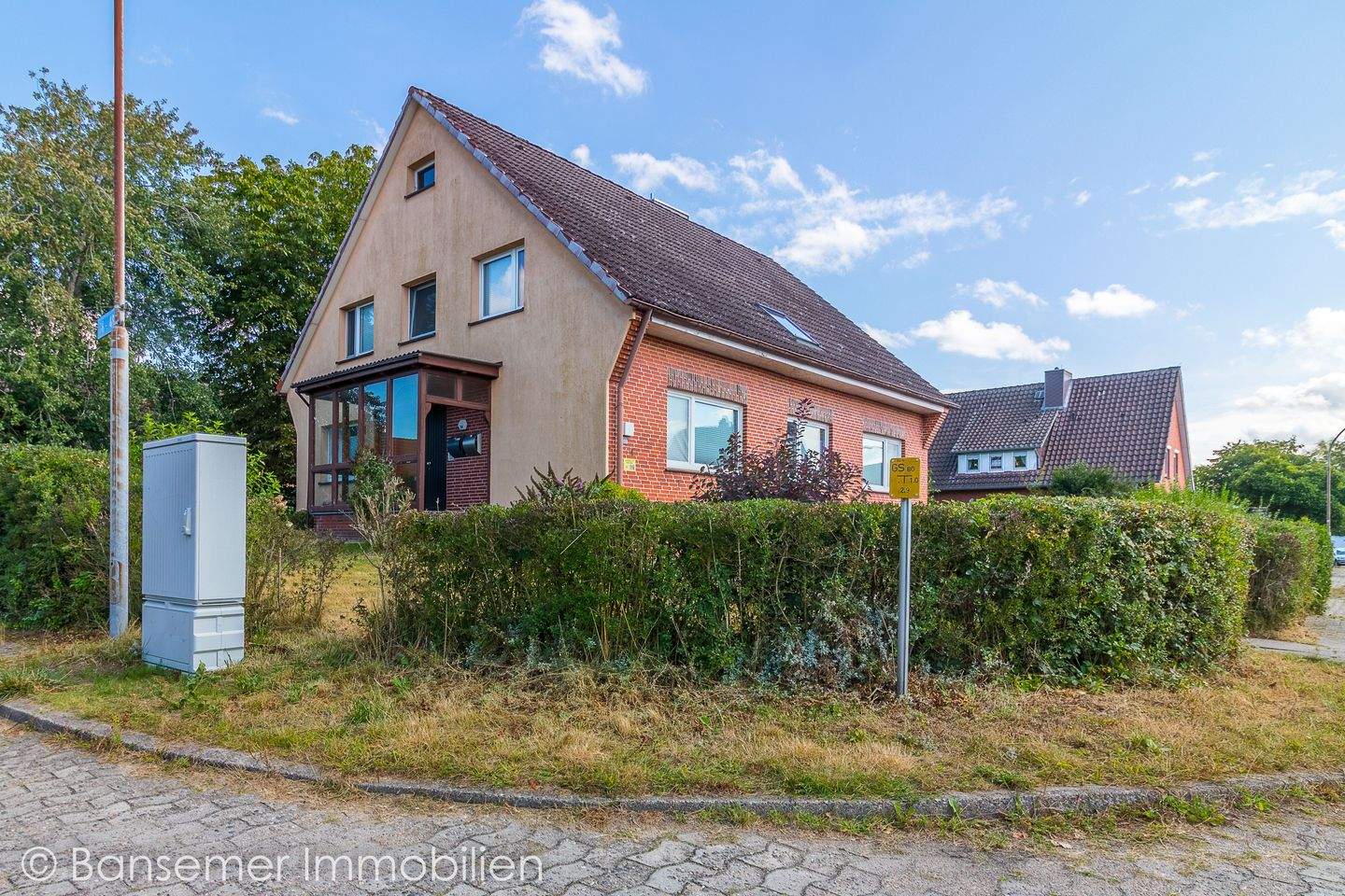 Charmante Dachgeschosswohnung mit Gartenanteil - Gemütliches Wohnen unter dem Dach