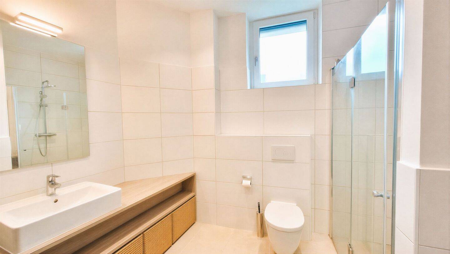 Neuwertige 1-Zimmer-Wohnung mit riesiger Terrasse! – Ulm – Vorschaubild 3