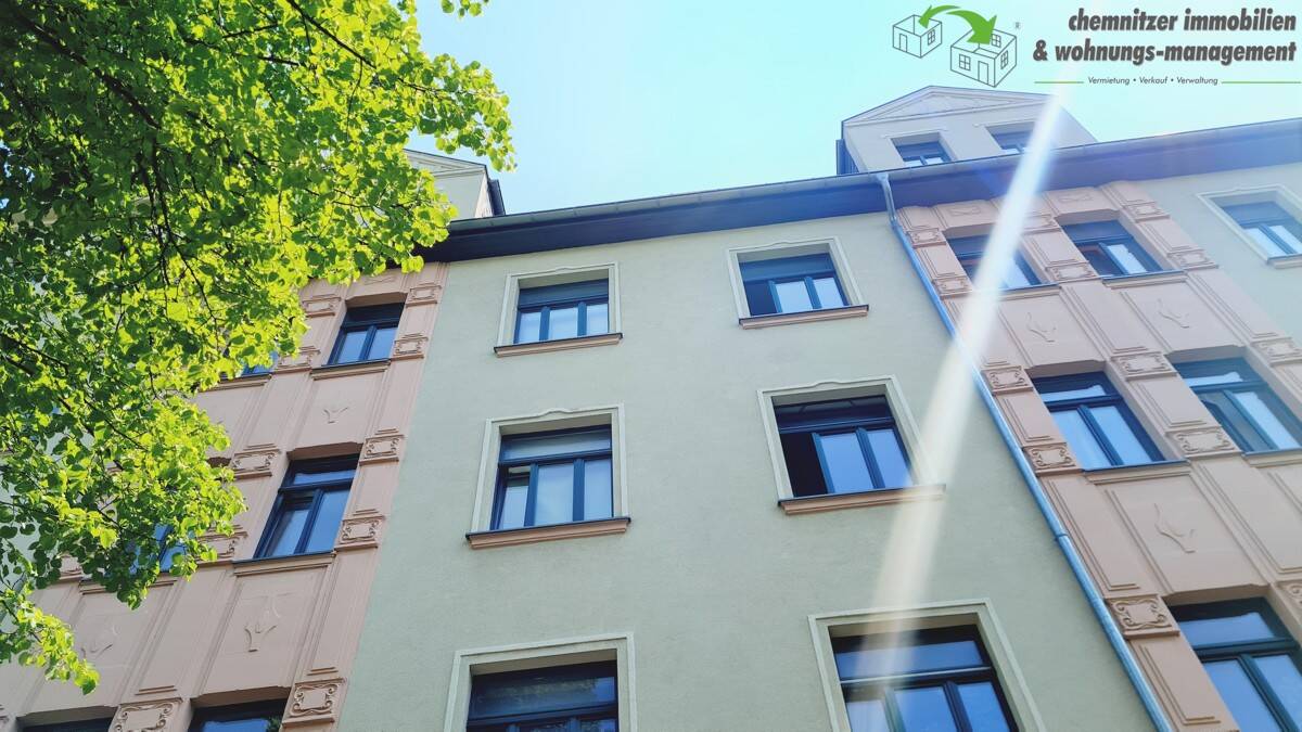 Frisch renovierte 3-Raum-Wohnung mit Balkon zur Eigennutzung oder zur Kapitalanlage – Chemnitz – Vorschaubild 2