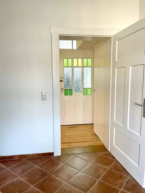 Hochwertig renovierte Altbauwohnung mit Balkon – Braunschweig – Vorschaubild 2