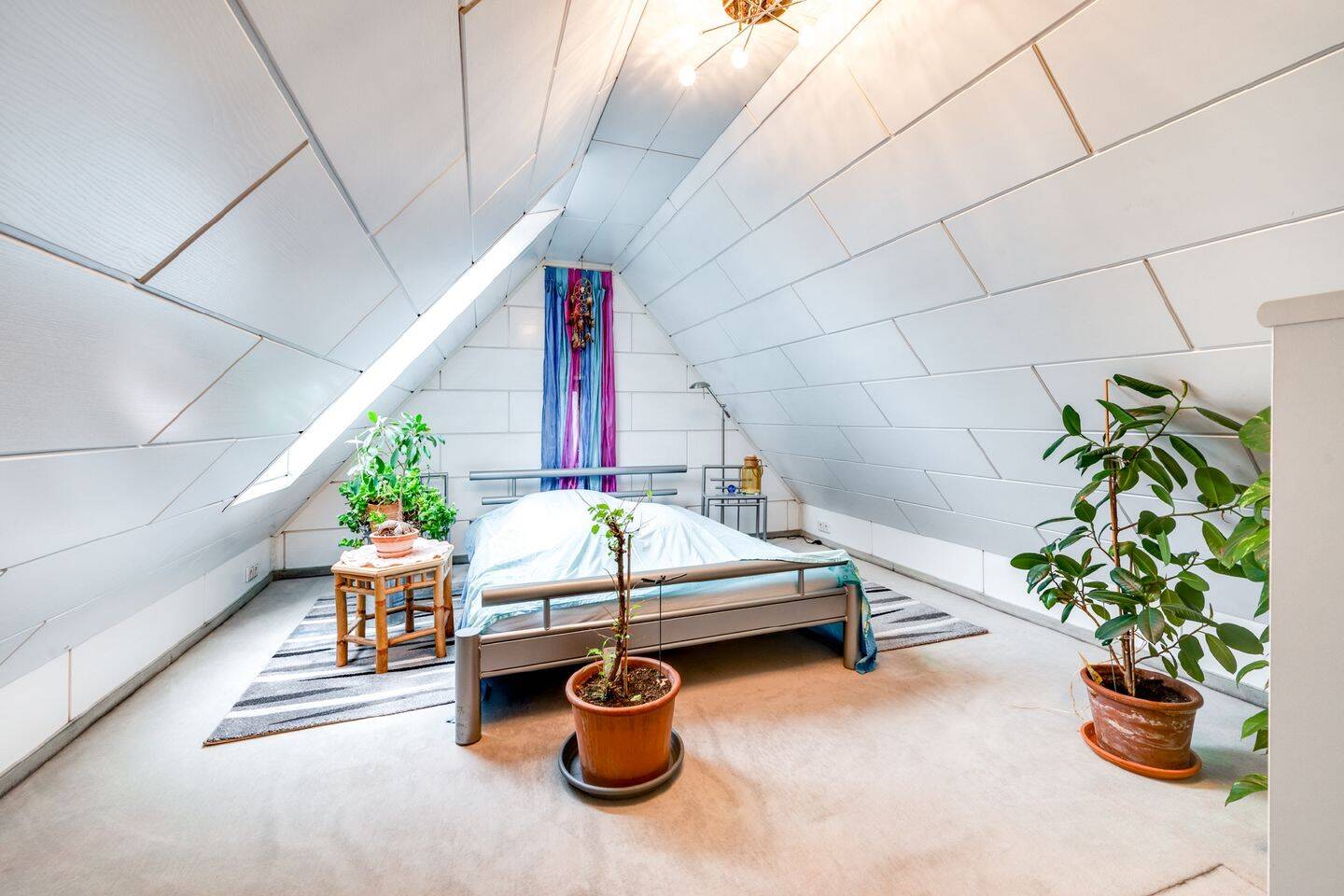 AIGNER - 2-Zimmer-Dachgeschosswohnung mit Dachspitz in beliebter Lage Obersendling – München – Vorschaubild 8
