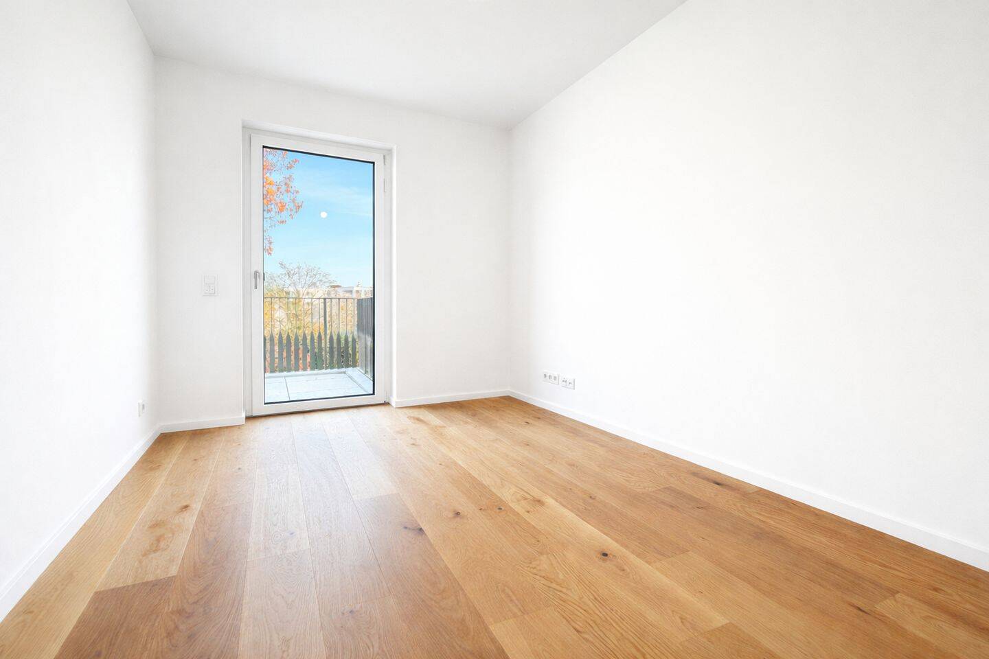 Moderne 4-Raum-Wohnung mit Südwest-Balkon – Düsseldorf – Vorschaubild 8