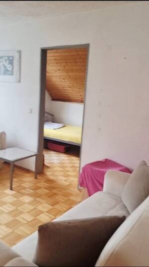 Gemütliche Dachgeschosswohnung für eine oder 2 Personen im Zentrum von Feuerbach – 70469 Stuttgart – Vorschaubild 9