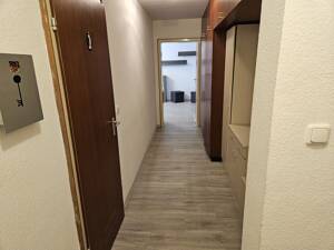 Eigentumswohnung mit zwei Bädern und Stellplatz Nähe Uni-Klinik zu verkaufen – 97078 Würzburg – Vorschaubild 2